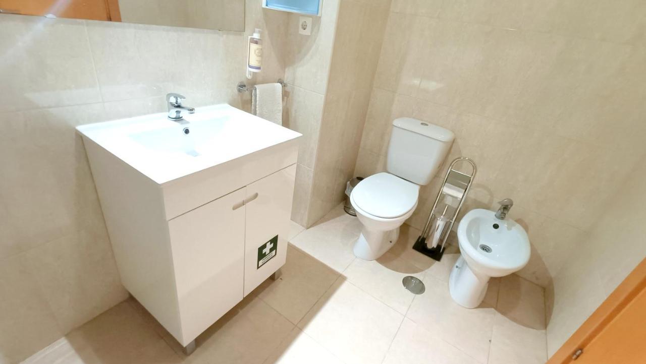 Flamingo View - Pool + Wifi + Ac Apartment Portimao Bagian luar foto