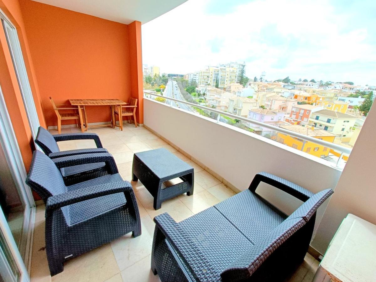 Flamingo View - Pool + Wifi + Ac Apartment Portimao Bagian luar foto